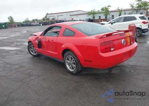2005 Ford Mustang V6 Deluxe/V6 Premium from USA, damaged, VIN 1ZVFT80N555110559